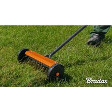 Bradas Rasen-Vertikutierer mit Rädern orange/anthrazit